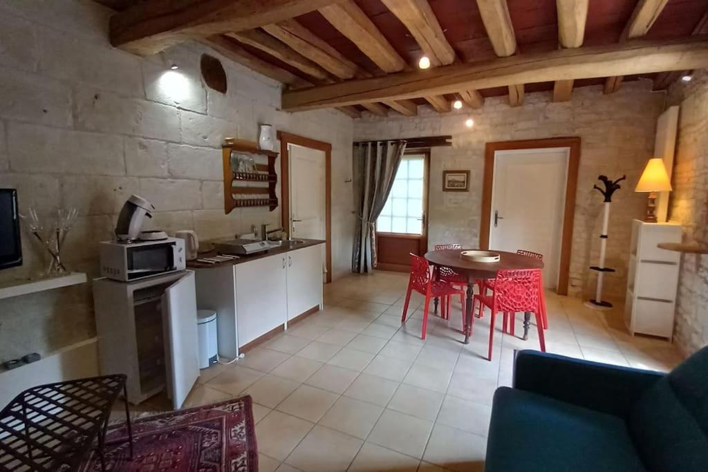 Le Logis De La Tour Villa Loudun Dış mekan fotoğraf